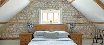 6 Schlafzimmer Unterkunft in Oxborough