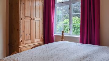 3 chambres, Wi-Fi gratuit, draps fournis