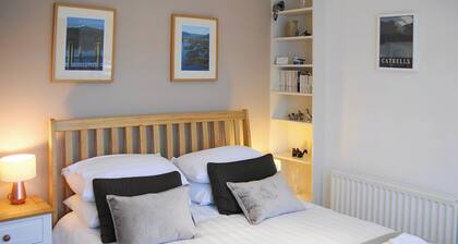 Situated in a residential area only 2 minutes walk to the town centre.
