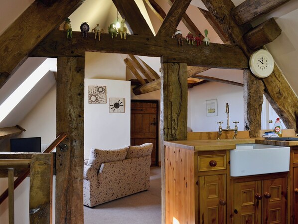 Interior - 1 bedroom accommodation in Walcot (Walcot)