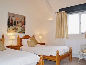 6 bedrooms, free WiFi, bed sheets