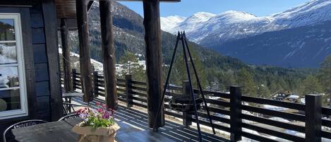 패밀리 캐빈, 침대(여러 개), 금연, 산 전망 | 테라스/파티오