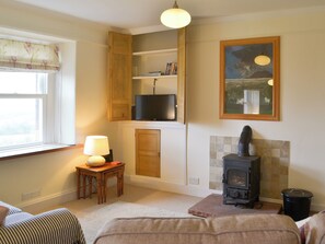 Living area - Stunning views over Ullswater from this modern open plan apartment. (Ullswater)