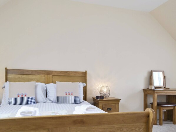 3 bedrooms, free WiFi, bed sheets