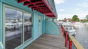 Marina - 5 bedroom accommodation in Wroxham (Wroxham)