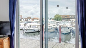 Interior - 5 bedroom accommodation in Wroxham (Wroxham)