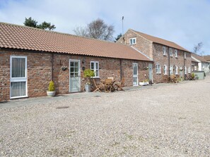 Exterior - Shyre Stable - 18437 (Bempton, near Flamborough)