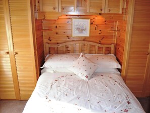 1 bedroom, free WiFi, bed sheets - 1 bedroom accommodation in Keswick (Keswick)