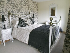 2 bedrooms, free WiFi, bed sheets - 2 bedroom accommodation in Appleby (Appleby)