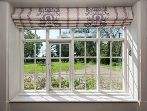 Interior - 6 bedroom accommodation in Henham, near Southwold (Henham, near Southwold)