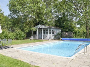 Pool - 6 bedroom accommodation in Henham, near Southwold (Henham, near Southwold)