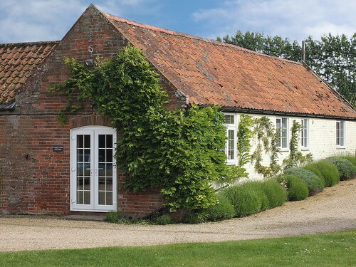 2 bedroom accommodation in Sudbourne, near Orford