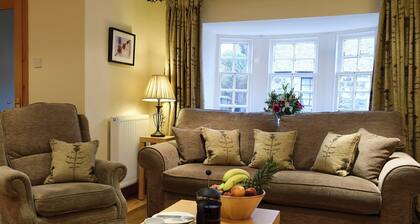 2 bedroom accommodation in Muckhart, near Gleneagles