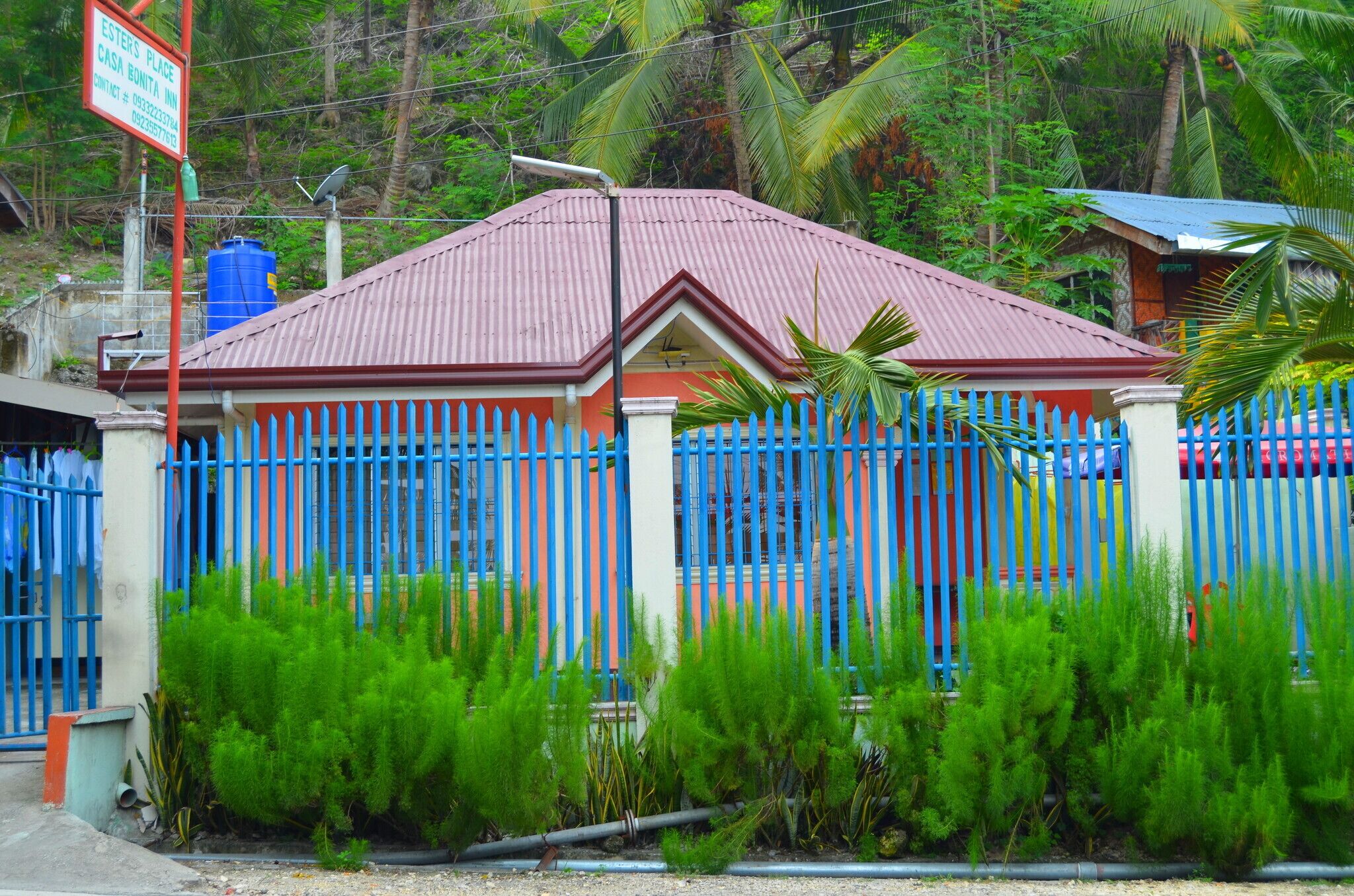 Fachada de la propiedad