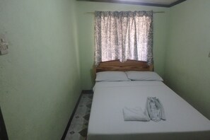 Double Fan Room | 免費 Wi-Fi、床單