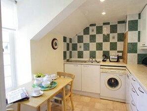 Unclassified image, 5 of 13, button