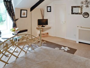 Unclassified image, 3 of 13, button