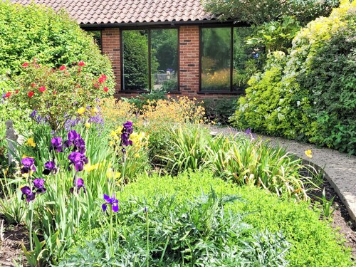 A dog friendly cottage for four with its own swimming pool and enclosed garden.