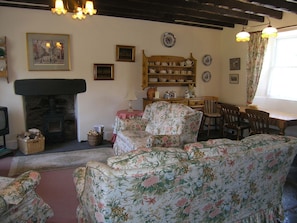 Télévision, cheminée