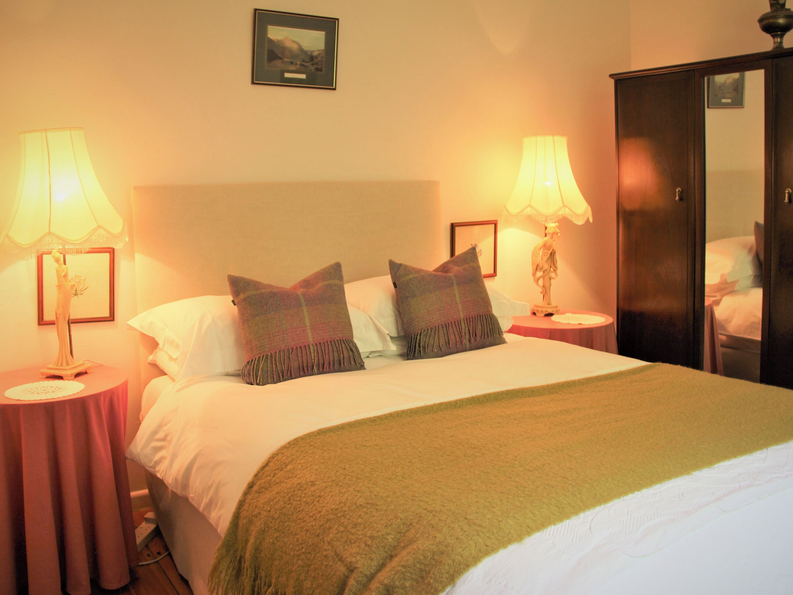 3 chambres, Wi-Fi gratuit, draps fournis