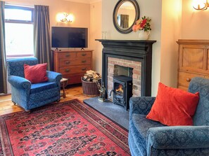 TV, fireplace - 3 bedroom accommodation in Tarbat, Invergordon (Tarbat, Invergordon)