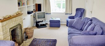 Meadow Cottage-E1793