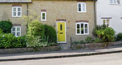 Meadow Cottage-E1793