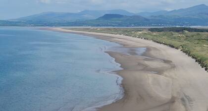 3 bedroom accommodation in Llanfair, near Harlech