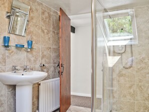Towels - 2 bedroom accommodation in Swimbridge, near Barnstaple (Swimbridge, near Barnstaple)