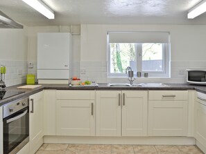 Dishwasher, high chair - 2 bedroom accommodation in Swimbridge, near Barnstaple (Swimbridge, near Barnstaple)