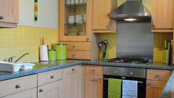 Dishwasher, highchair