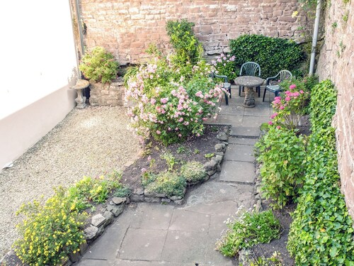 2 bedroom accommodation in Ross-on-Wye