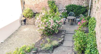 2 bedroom accommodation in Ross-on-Wye