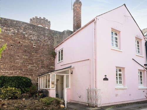 2 bedroom accommodation in Ross-on-Wye