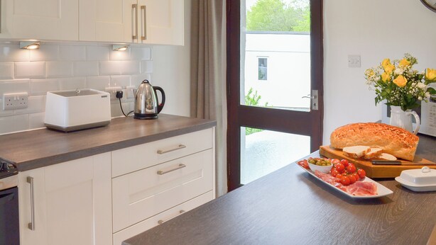 Dishwasher, highchair - 2 bedroom accommodation in Cheriton Bishop (Cheriton Bishop)