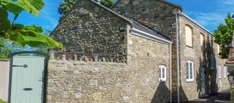 3 bedroom accommodation in Spring Gardens, Frome