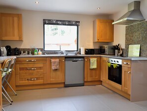 Dishwasher, freezer