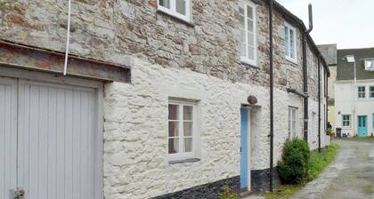 3 bedroom accommodation in Buckfastleigh, near Dartmoor