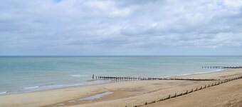 4 bedroom accommodation in Hoveton, near Wroxham