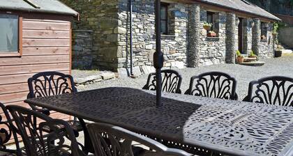 Ty Hir Bwlch Gwyn Farm Equestrian Centre