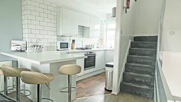 Dishwasher, high chair