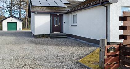 4 Schlafzimmer Unterkunft in Carrbridge