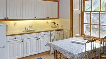 Dishwasher, highchair