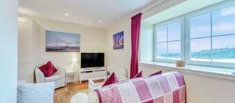 2 bedroom accommodation in Stirling