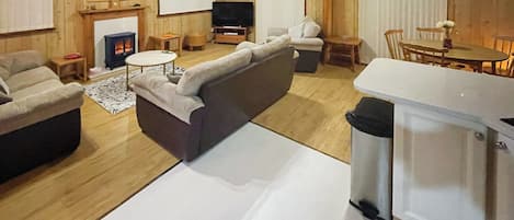 TV