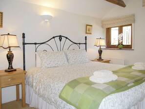 4 bedrooms, free WiFi, bed sheets - 4 bedroom accommodation in Mungrisdale, near Threlkeld (Mungrisdale, near Threlkeld)