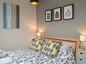 2 soverom, wi-fi (inkludert) og sengetøy