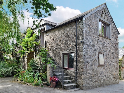 2 bedroom accommodation in Polson, nr. Launceston