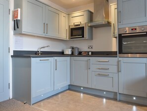 Dishwasher, high chair