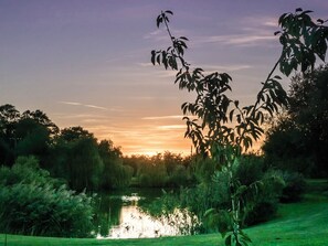 Miscellaneous - Lake View Lodges - 25072 (Old Leake, near Boston)